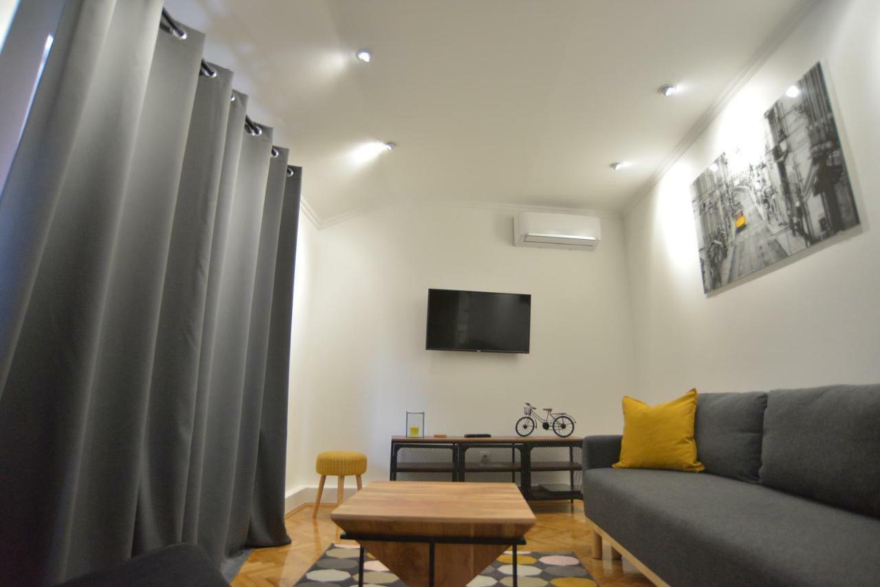 Apartman Lena Ðakovo Exteriör bild